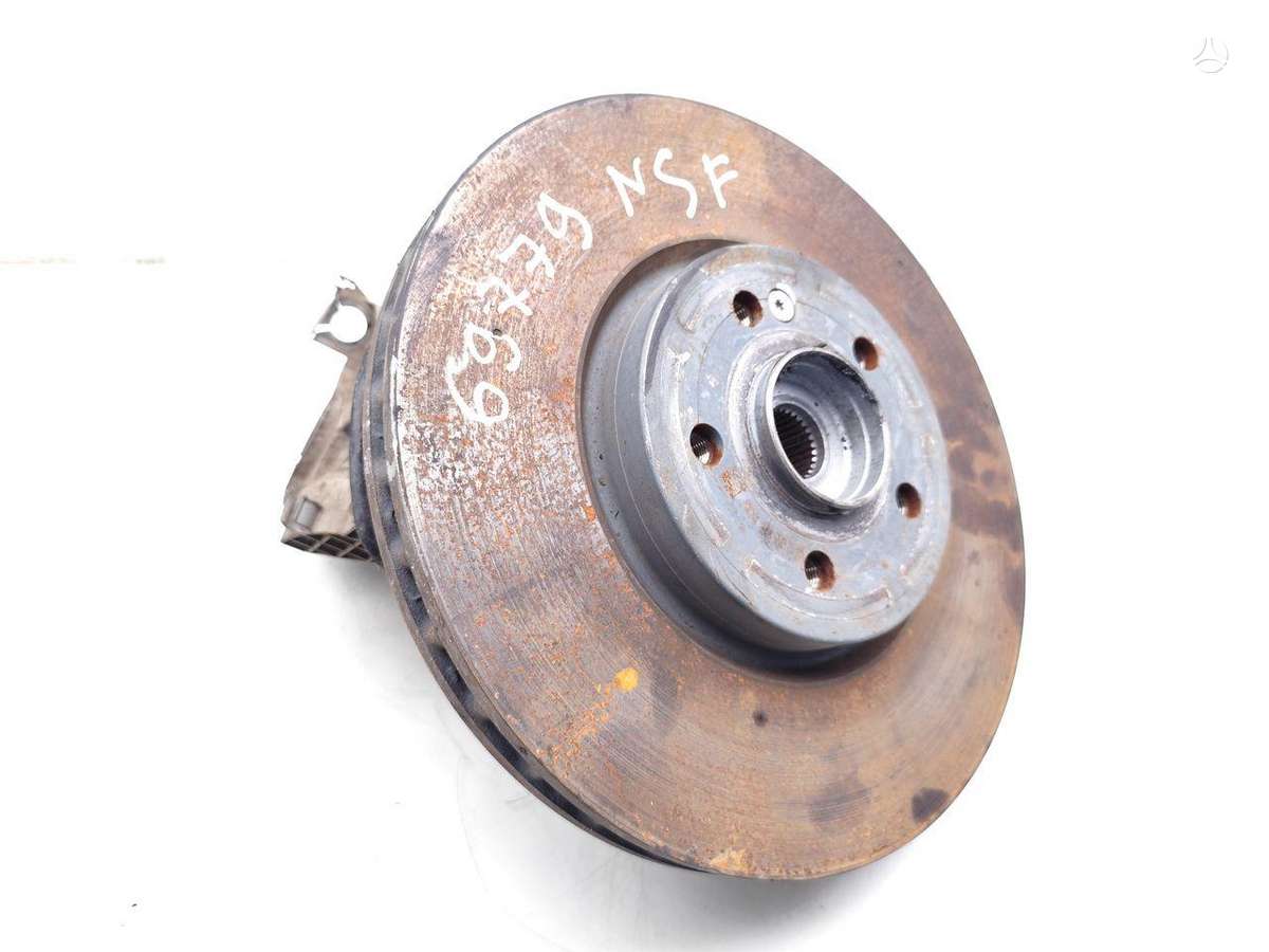 Mercedes-Benz EQB hubs