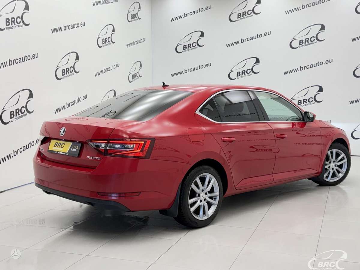 Skoda Superb, 2.0 l., Хэтчбек