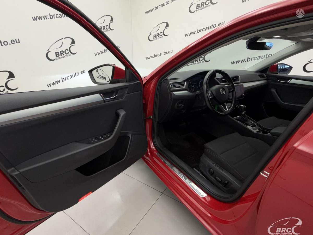 Skoda Superb, 2.0 l., Хэтчбек
