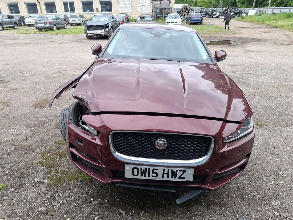 Jaguar XE for parts. Engine code 204dtd color code 1ah