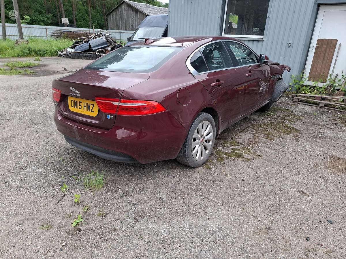 Jaguar XE по частям. Engine code 204dtd color code 1ah