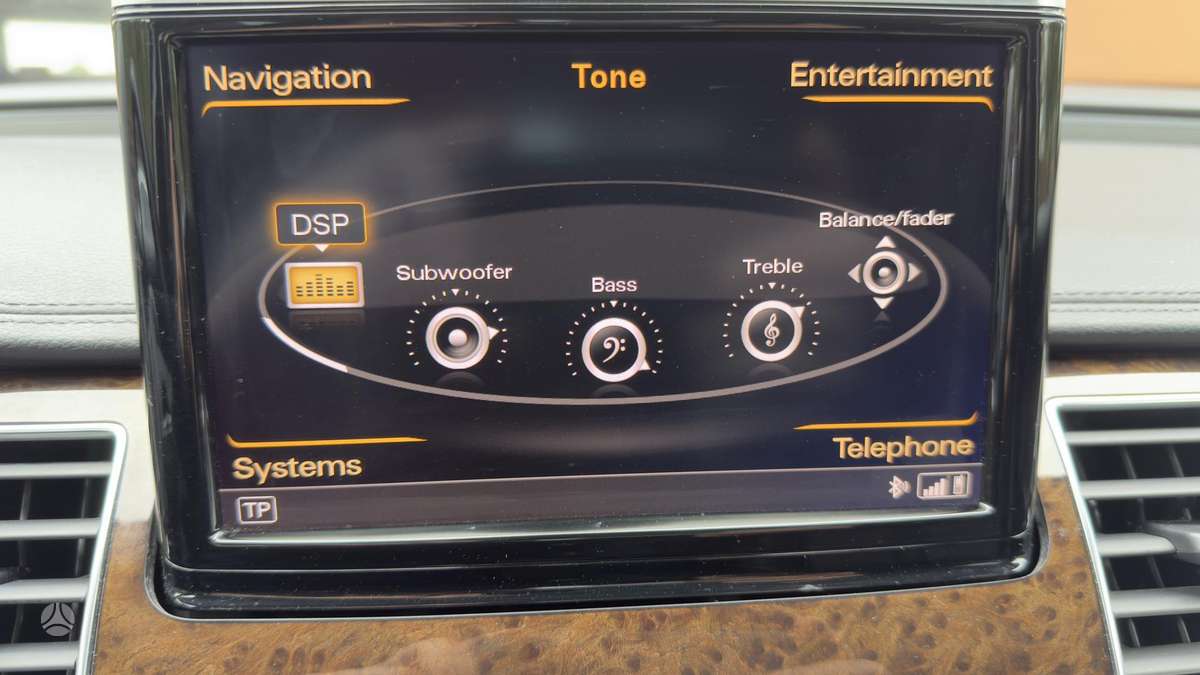 Audi A8, 4.1 l., Седан