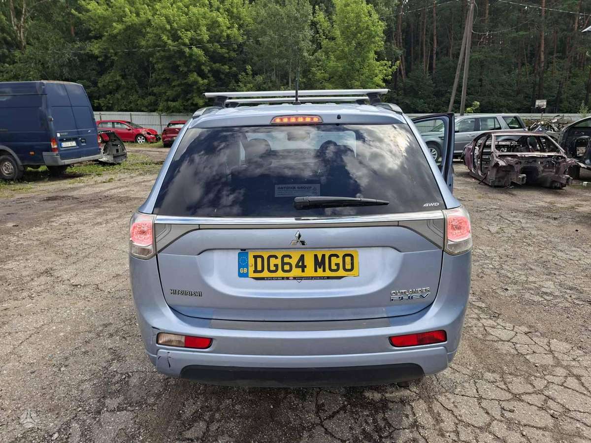 Mitsubishi Outlander rezerves daļās. Engine code 4b11 s61 y61 gearbox code f1e1a