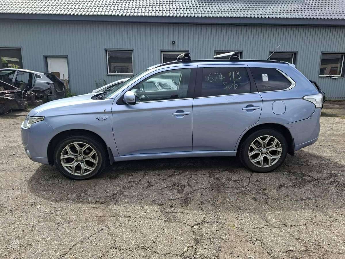 Mitsubishi Outlander по частям. Engine code 4b11 s61 y61 gearbox code f1e1a f1eka