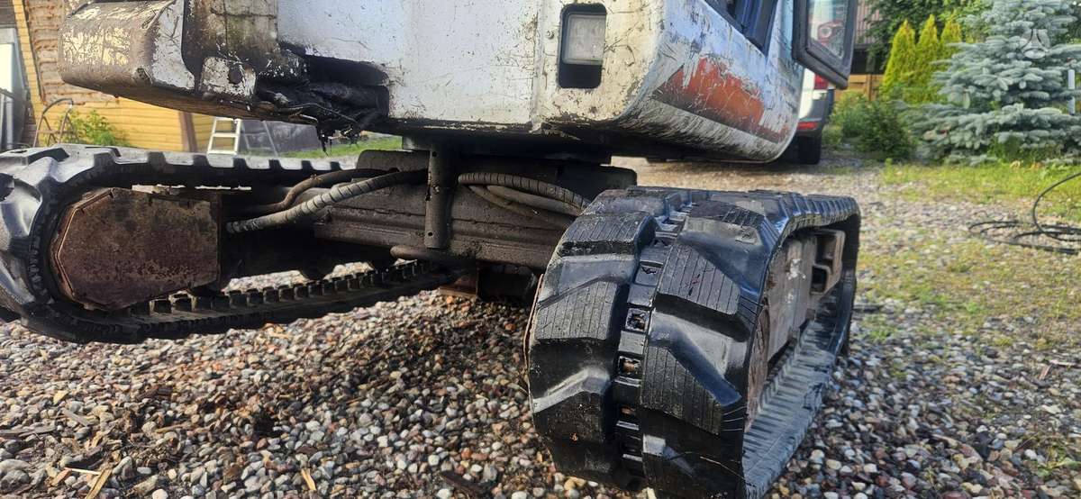 Bobcat 322, mini excavator