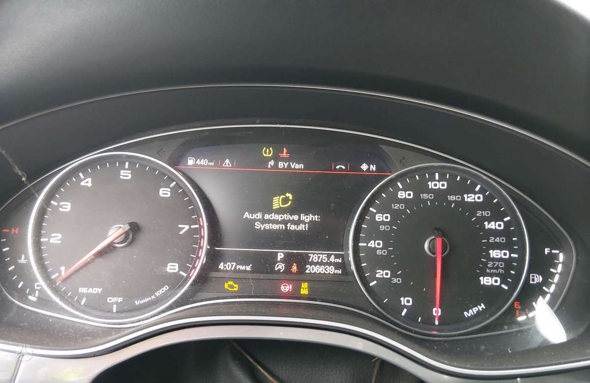 Audi A6, 2.0 l., saloon / sedan
