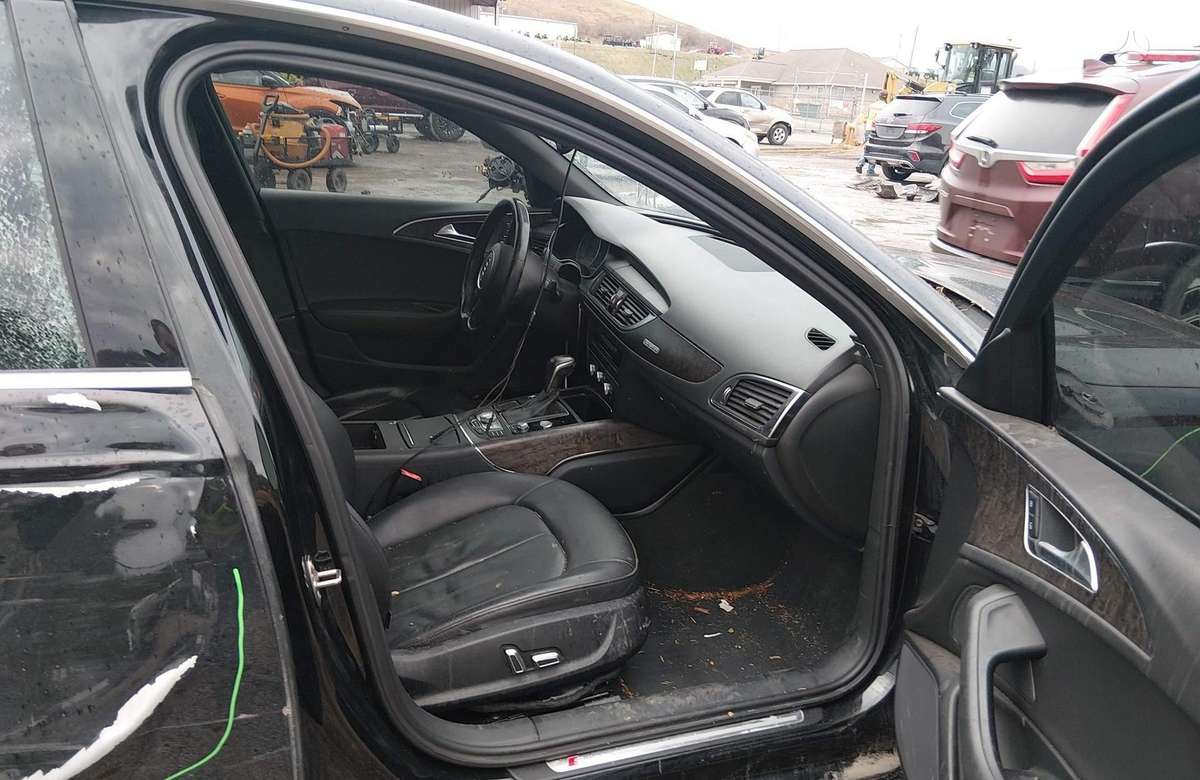 Audi A6, 2.0 l., Седан