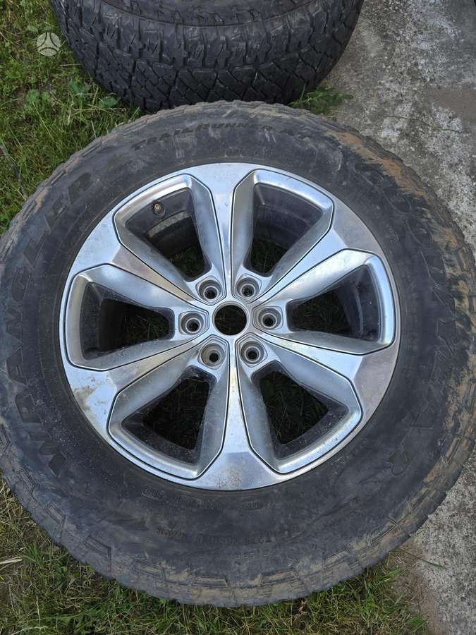 Dodge Ram kėbulo dalys