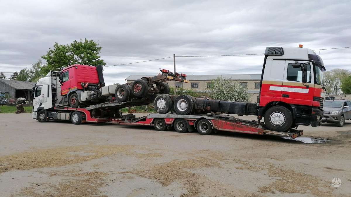 Scania 143, cab-chassis trucks