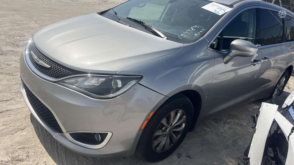 Chrysler Pacifica, 3.6 l., Минивэн