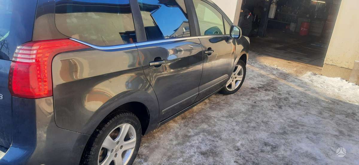 Peugeot 5008 Dalimis ardomas