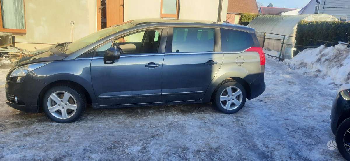 Peugeot 5008 Dalimis ardomas