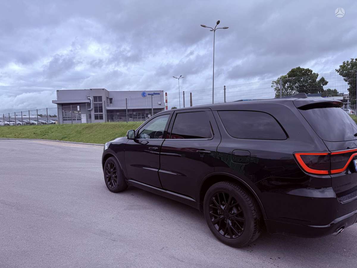 Dodge Durango, 5.7 l., off-road / crossover