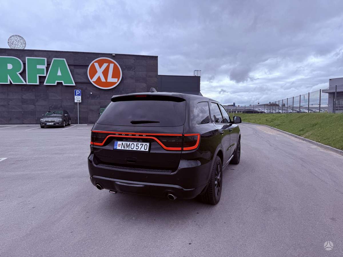Dodge Durango, 5.7 l., off-road / crossover