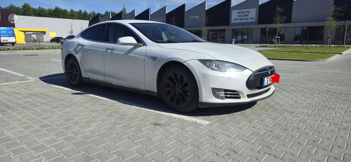 Tesla Model S, 85 kWh, sedanas