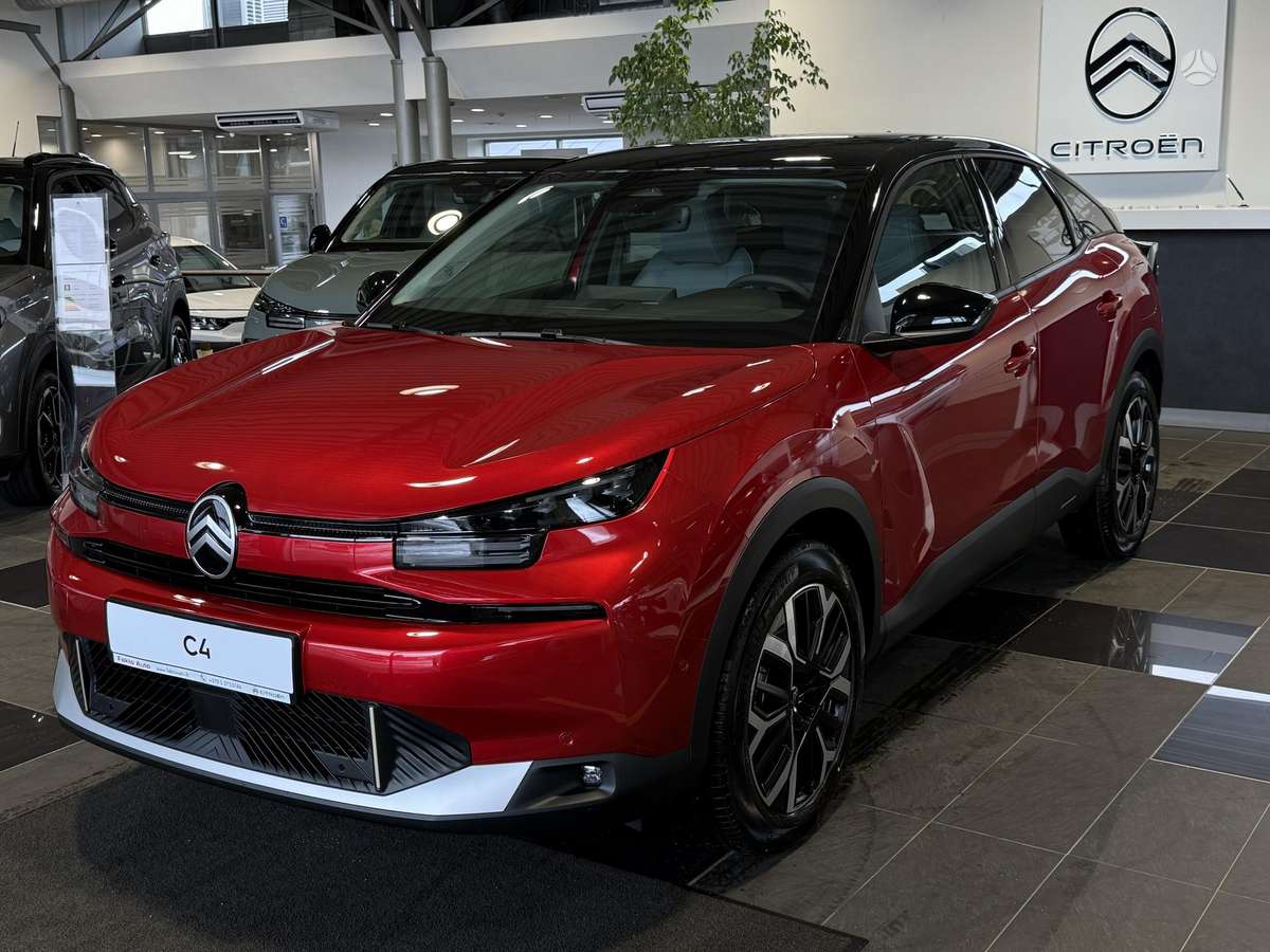 Citroen C4, 1.2 l., hatchback