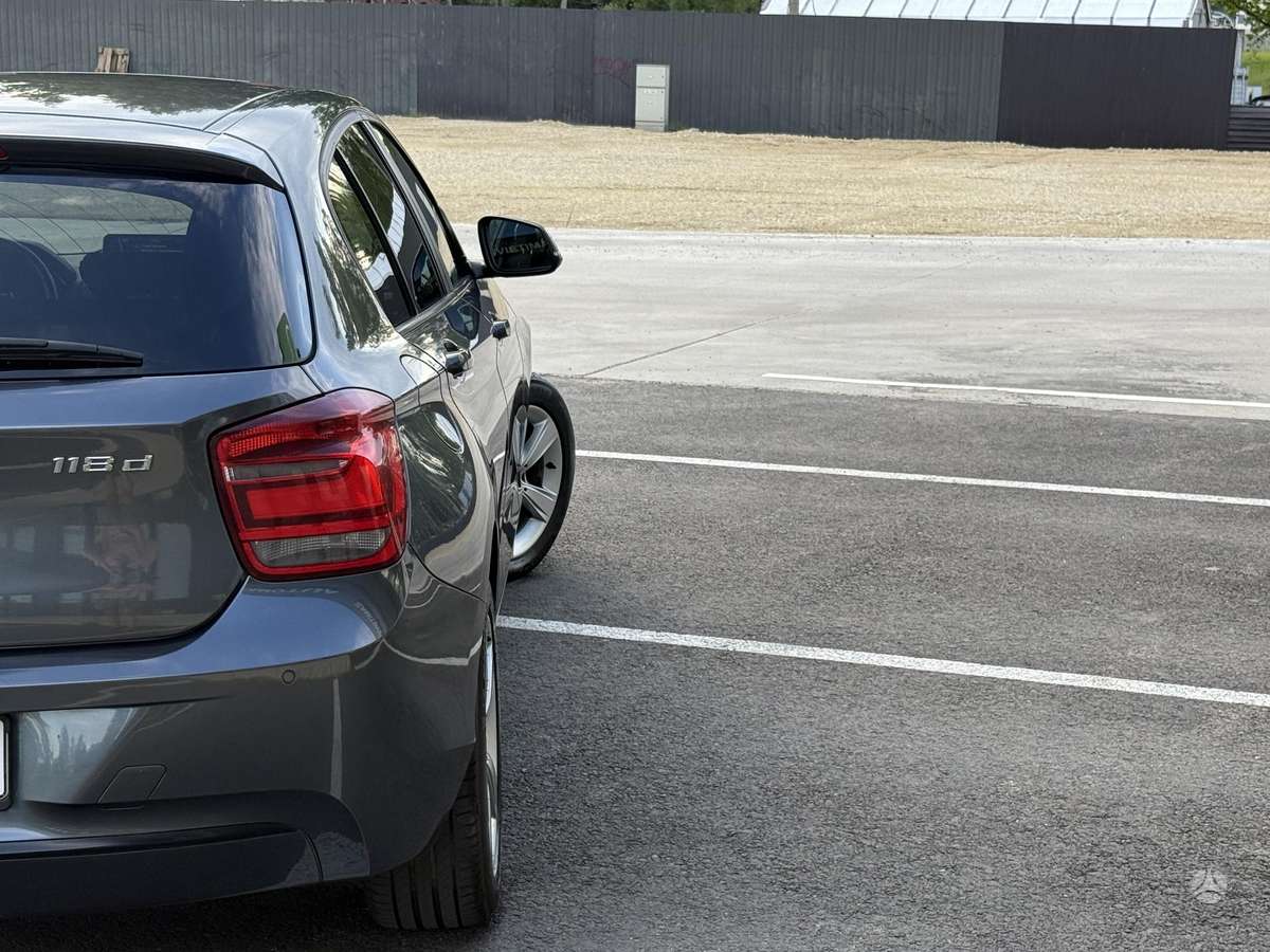 BMW 120, 2.0 l., Хэтчбек