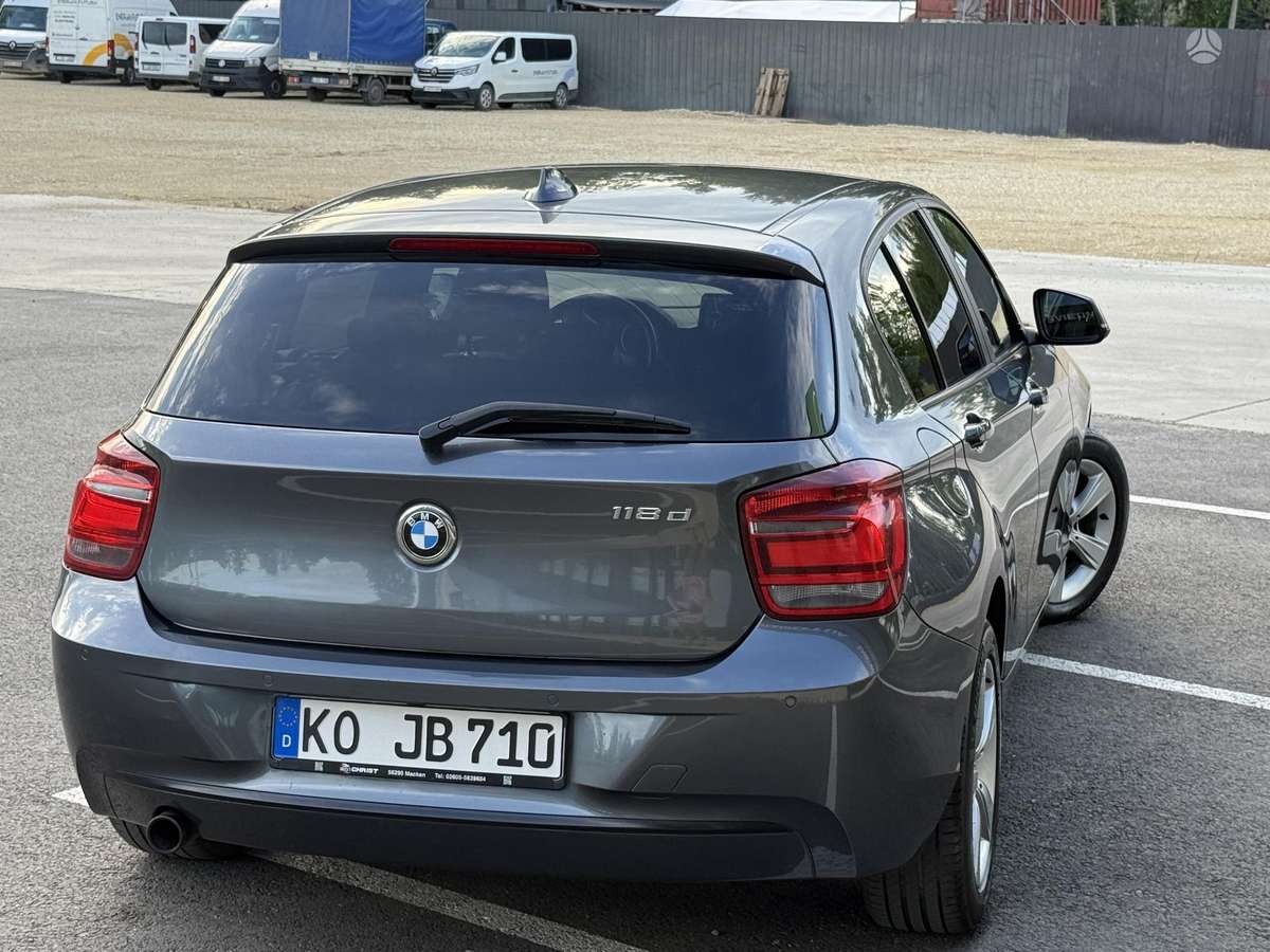 BMW 120, 2.0 l., Хэтчбек