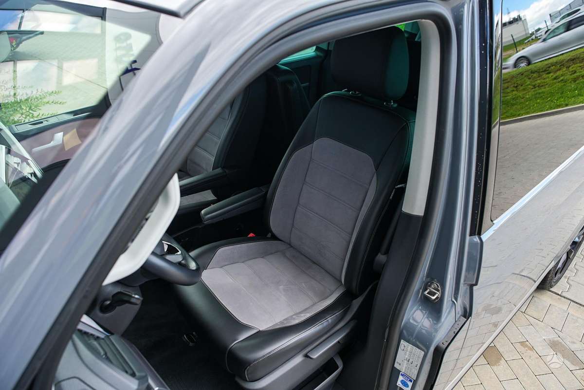 Volkswagen Multivan, 2.0 l., Минивэн