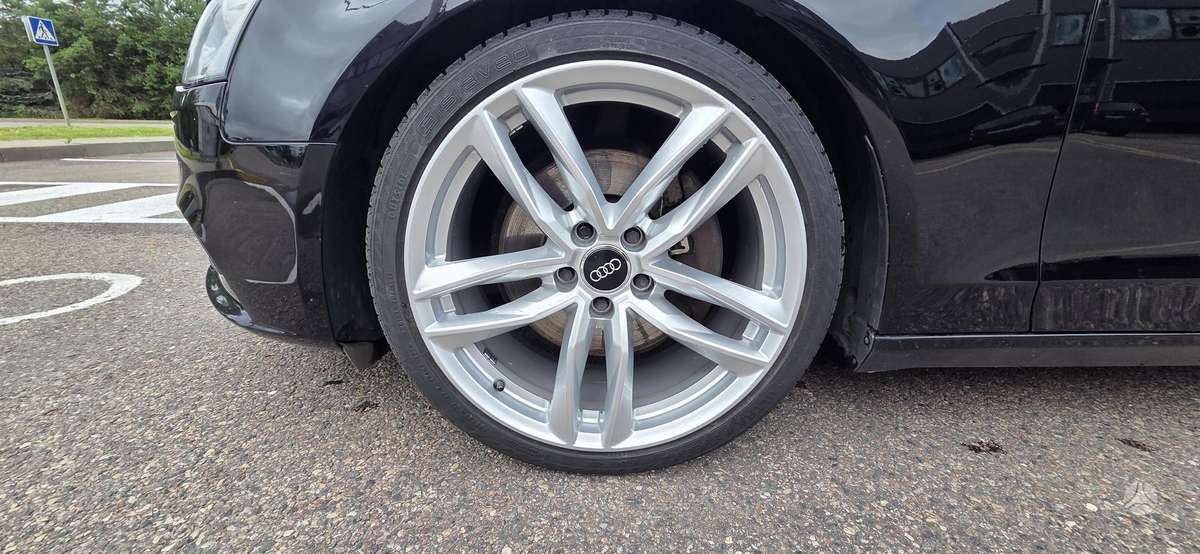 Audi A4, 2.0 l., universalas