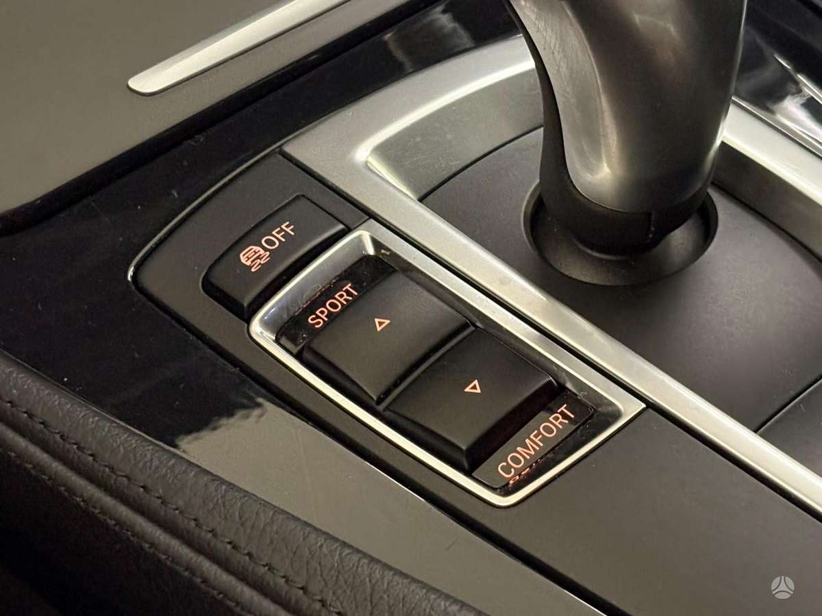 BMW 535, 3.0 l., Седан
