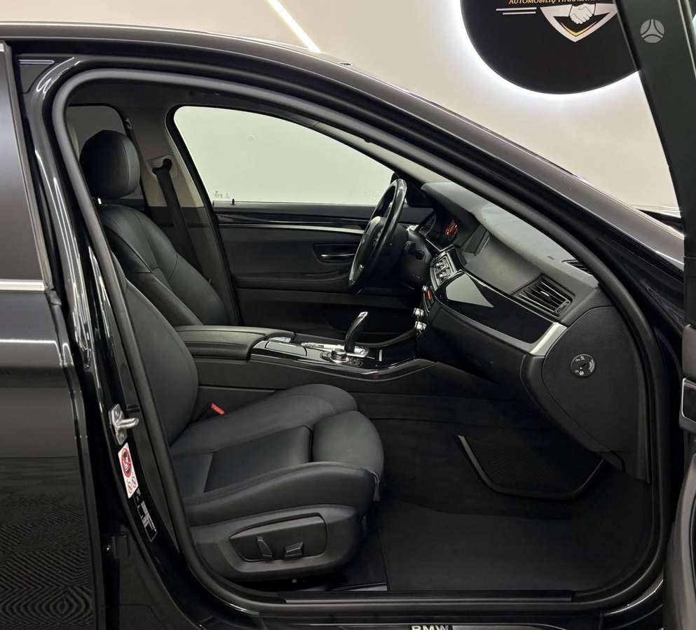 BMW 535, 3.0 l., Седан