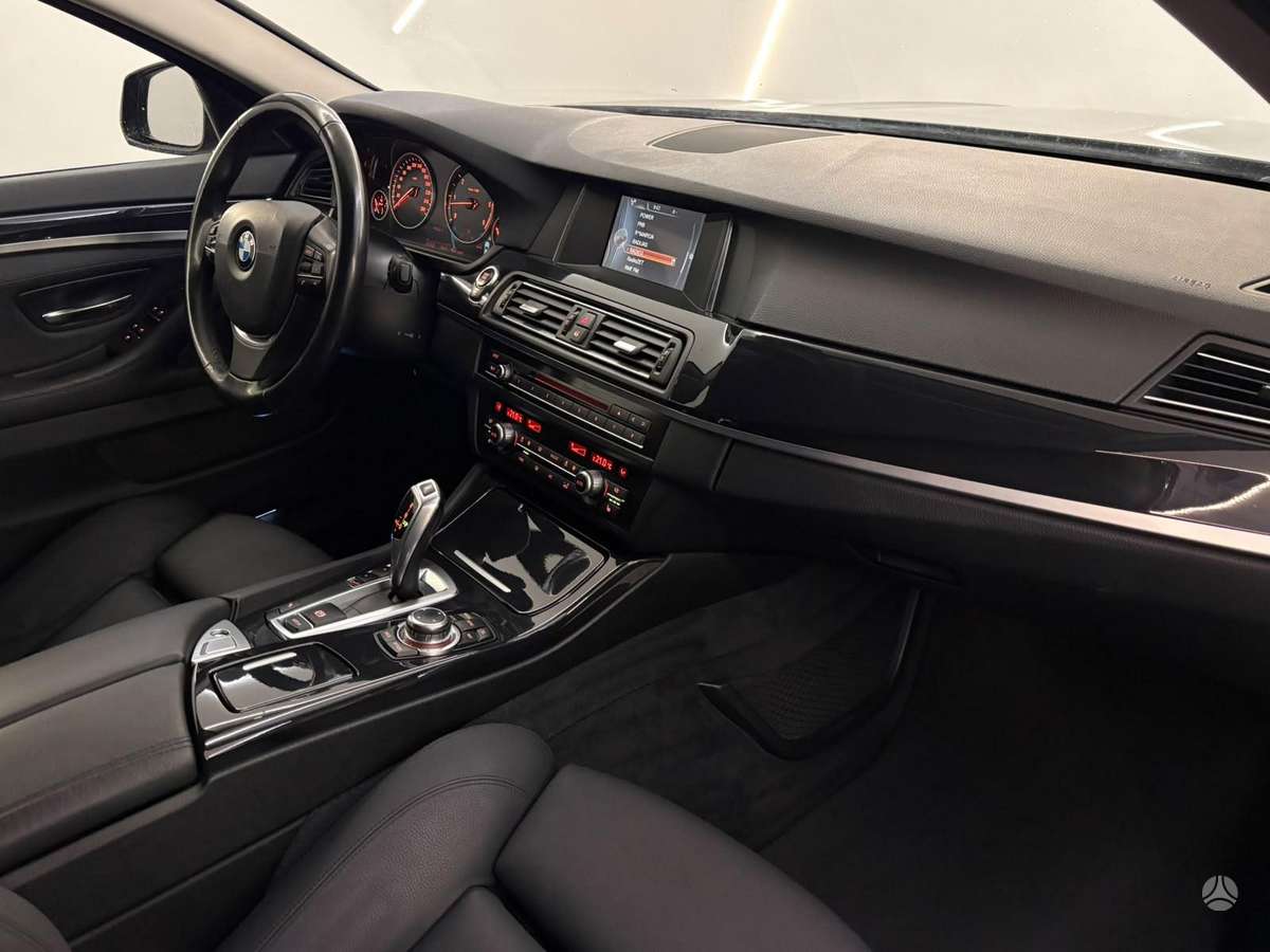 BMW 535, 3.0 l., Седан