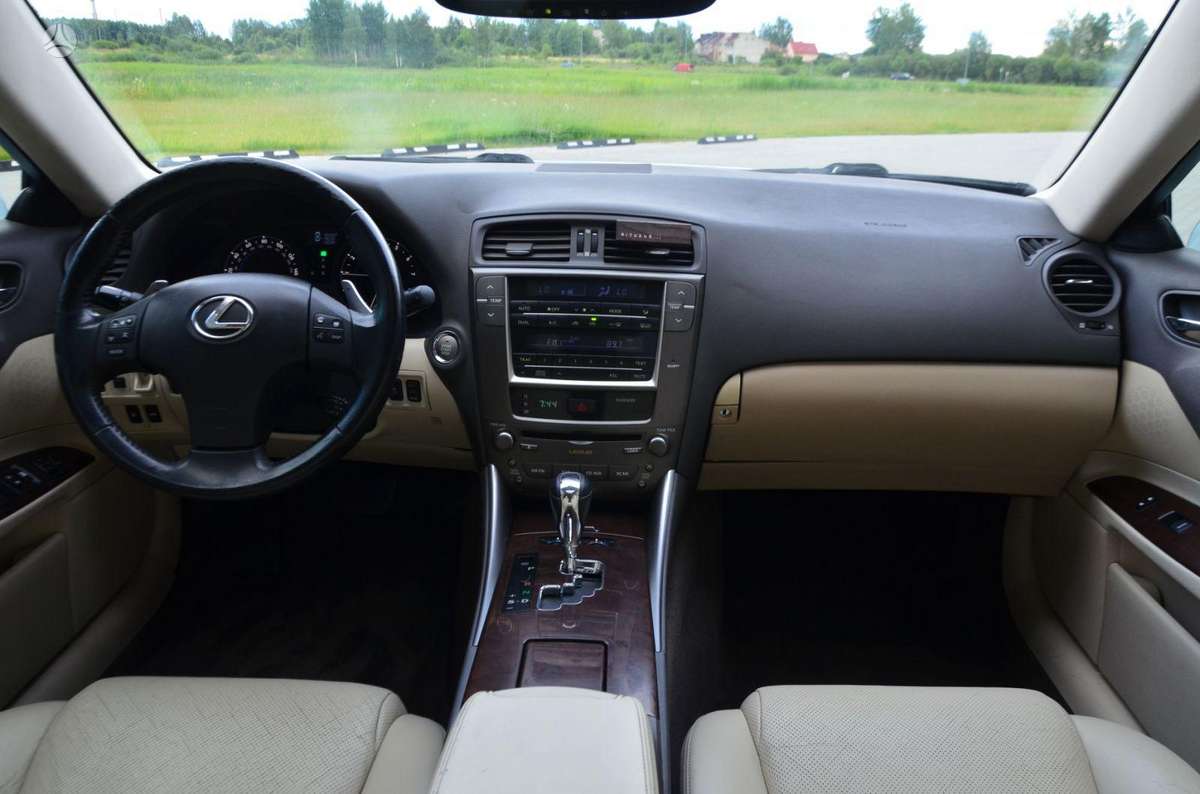 Lexus IS 250, 2.5 l., Седан