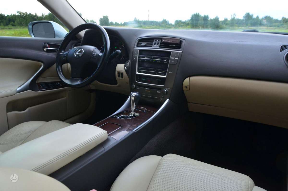 Lexus IS 250, 2.5 l., Седан