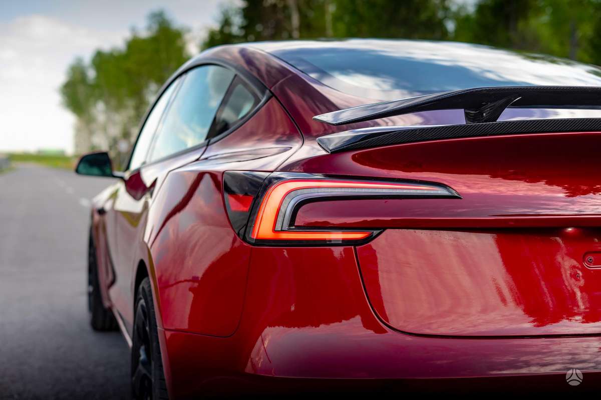 Tesla Model 3, 72 kWh, hečbekas