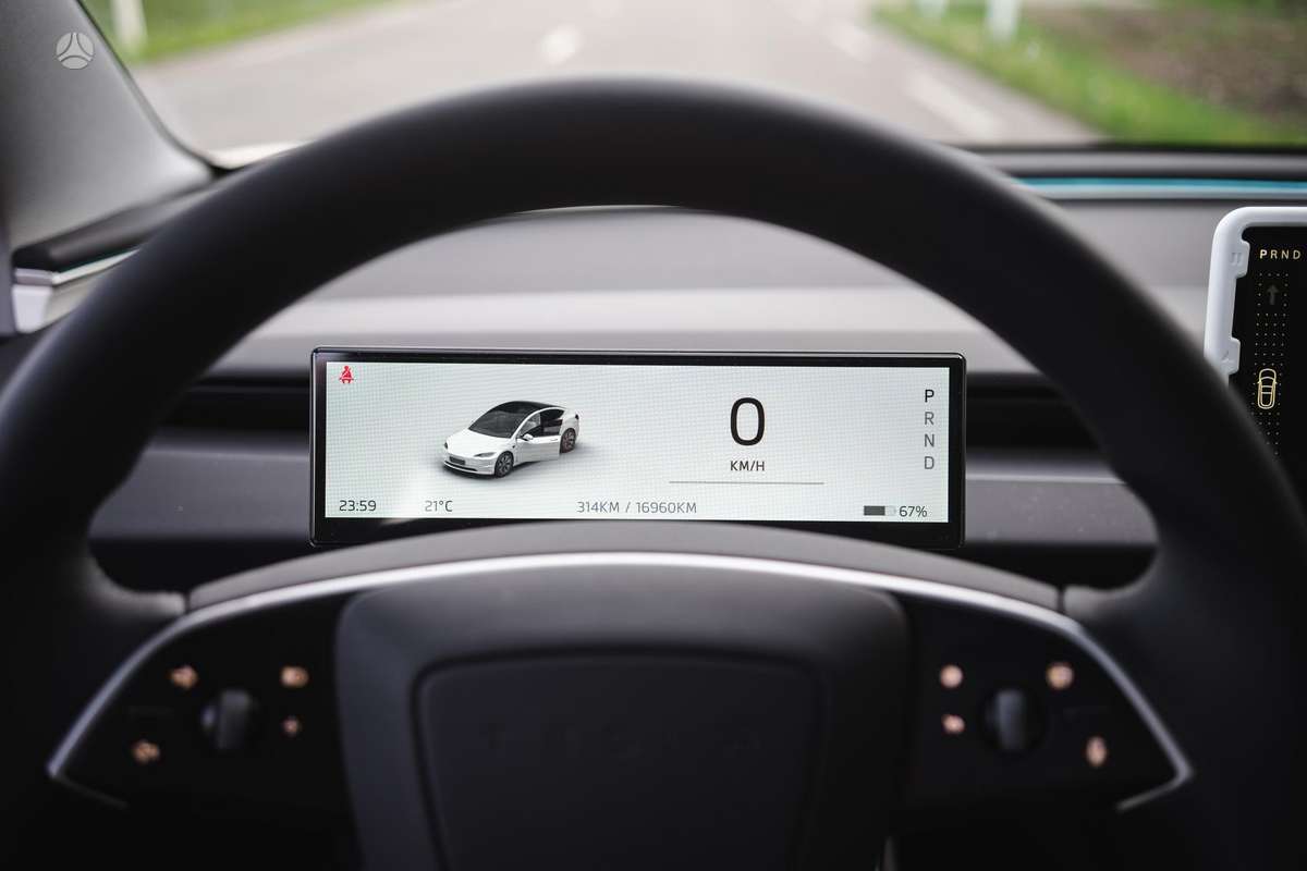 Tesla Model 3, 72 kWh, hečbekas