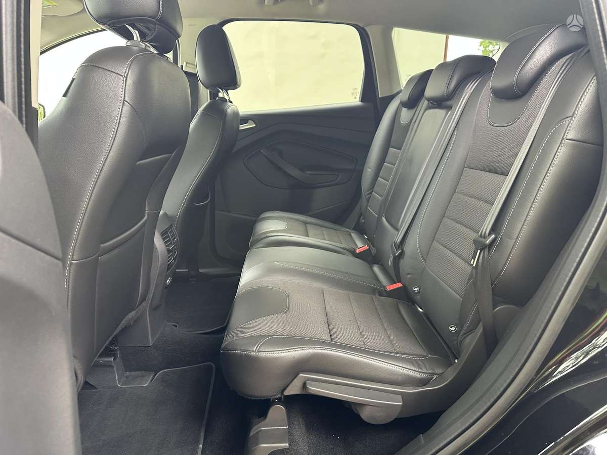 Ford Kuga, 2.0 l., off-road / crossover