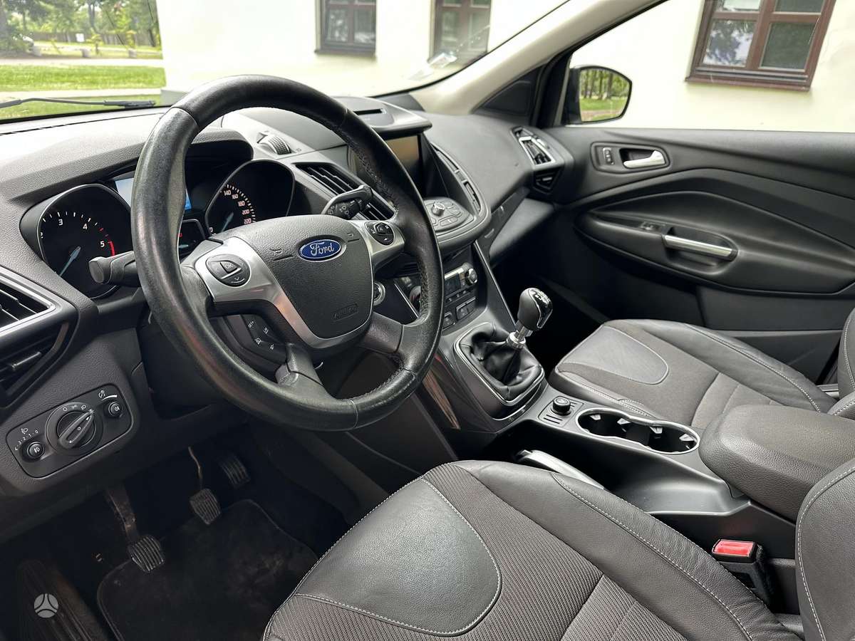 Ford Kuga, 2.0 l., off-road / crossover