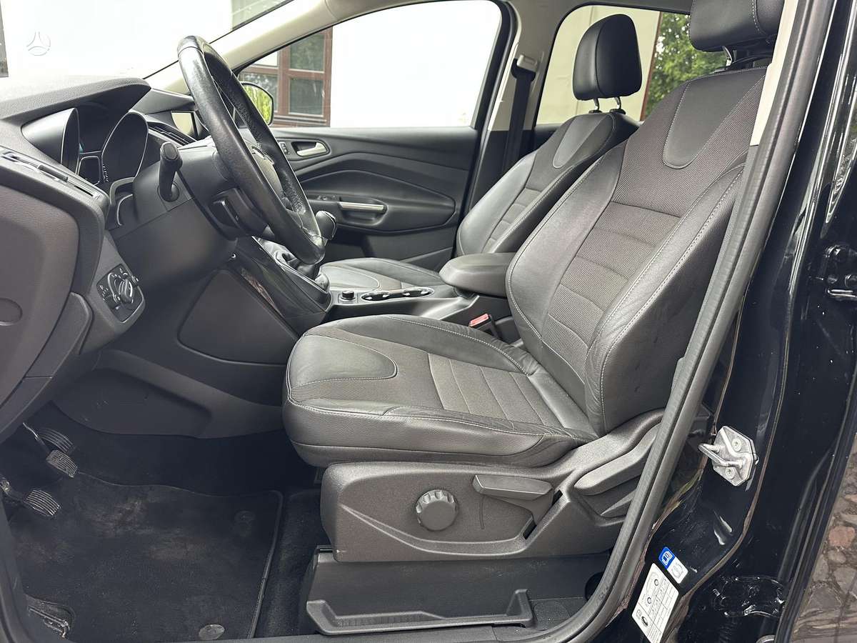 Ford Kuga, 2.0 l., off-road / crossover