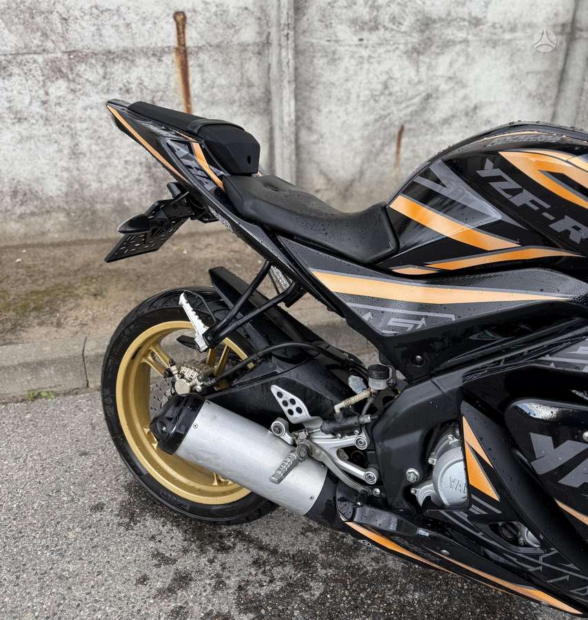 Yamaha YZF 125cc, superbikes