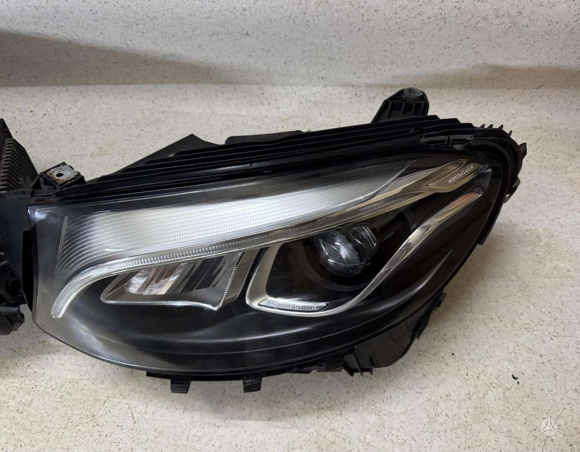 Mercedes-Benz GLC klasė lights