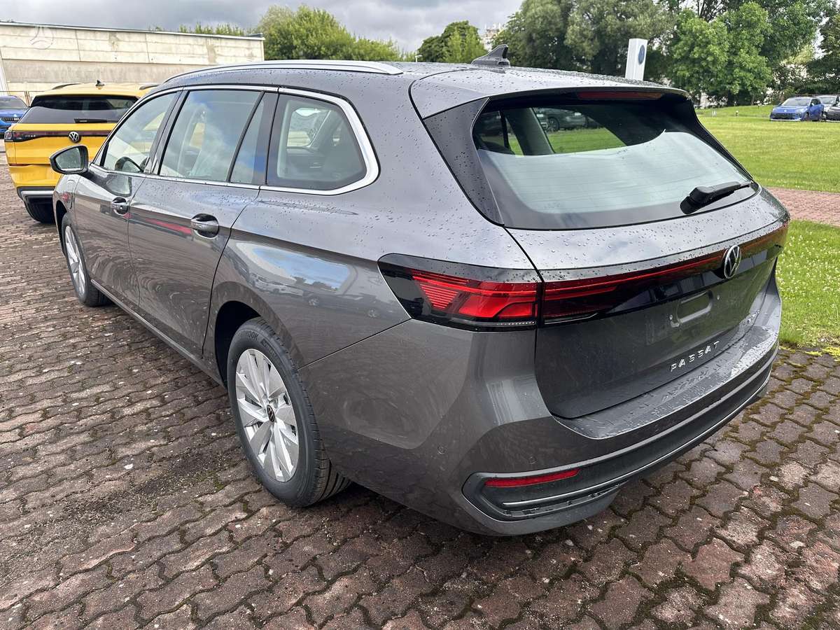 Volkswagen Passat - 6