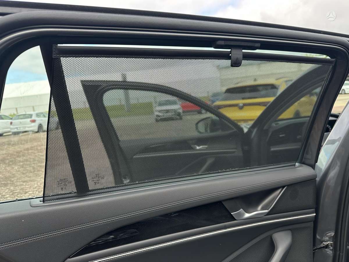 Volkswagen Passat - 9