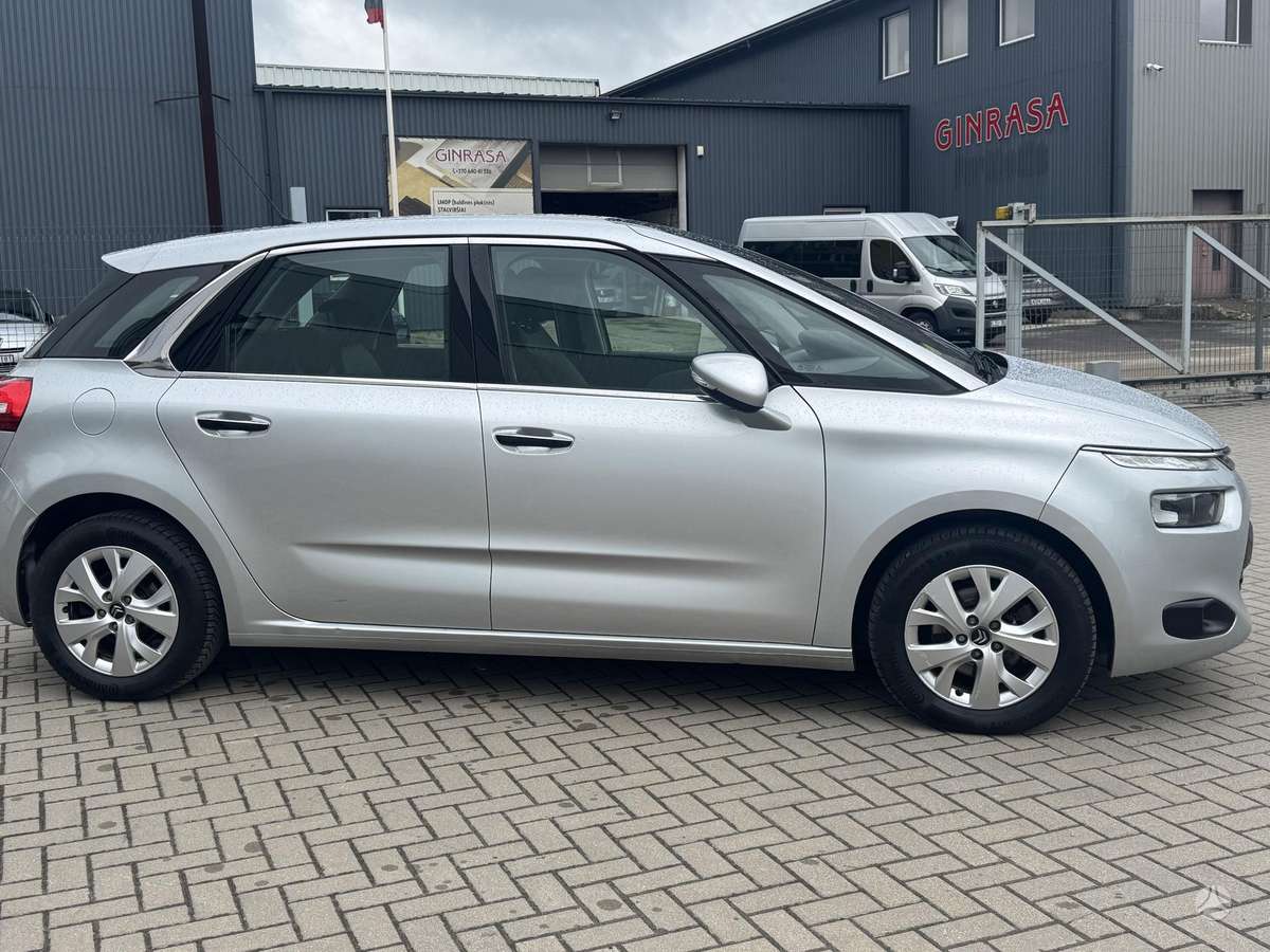 Citroen C4, 1.6 l., Седан