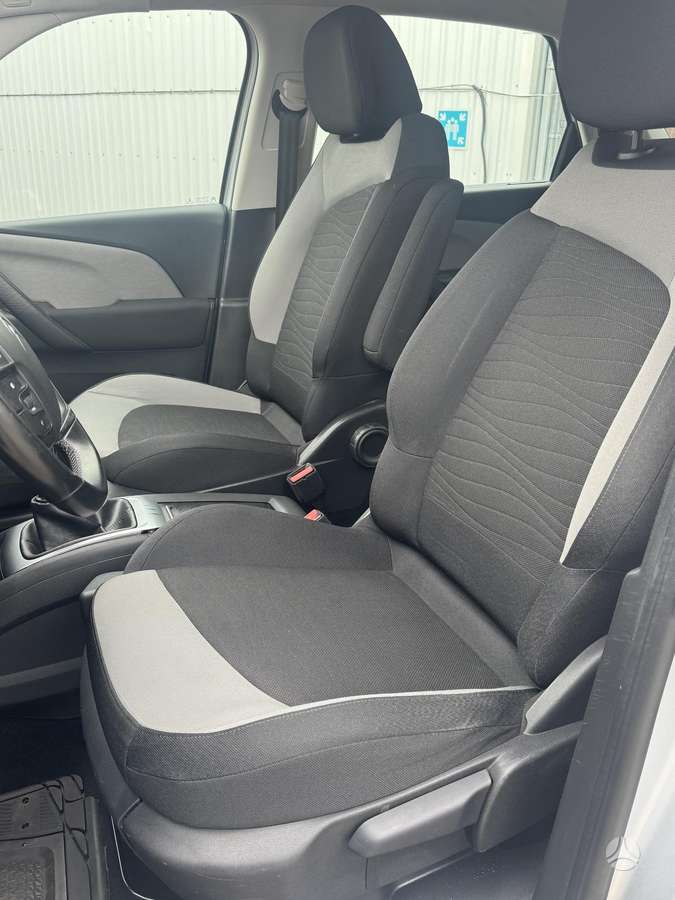 Citroen C4, 1.6 l., Седан