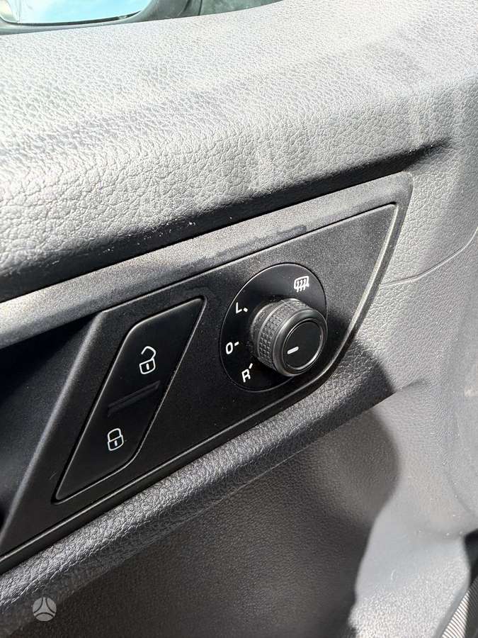 Volkswagen Caddy - 9