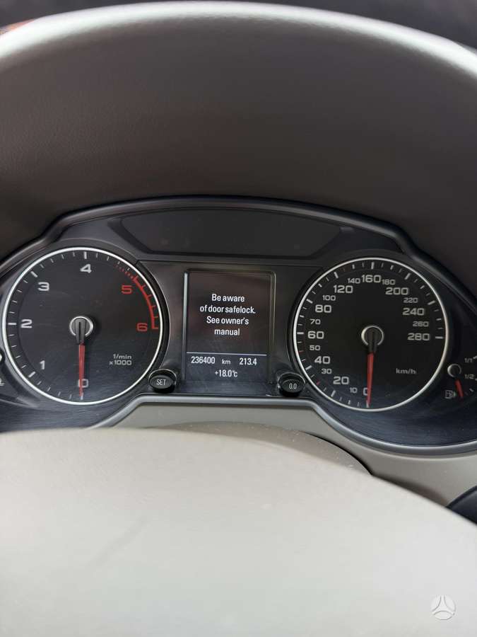 Audi Q5, 2.0 l., Внедорожник / Кроссовер