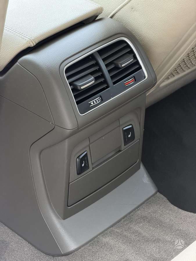 Audi Q5, 2.0 l., Внедорожник / Кроссовер
