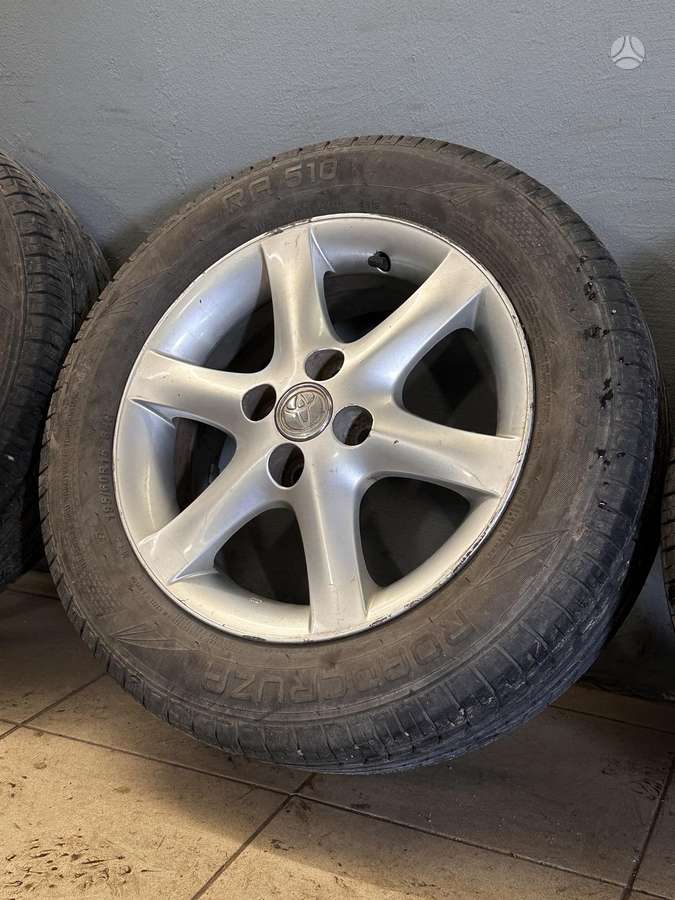 Toyota, lengvojo lydinio, R15
