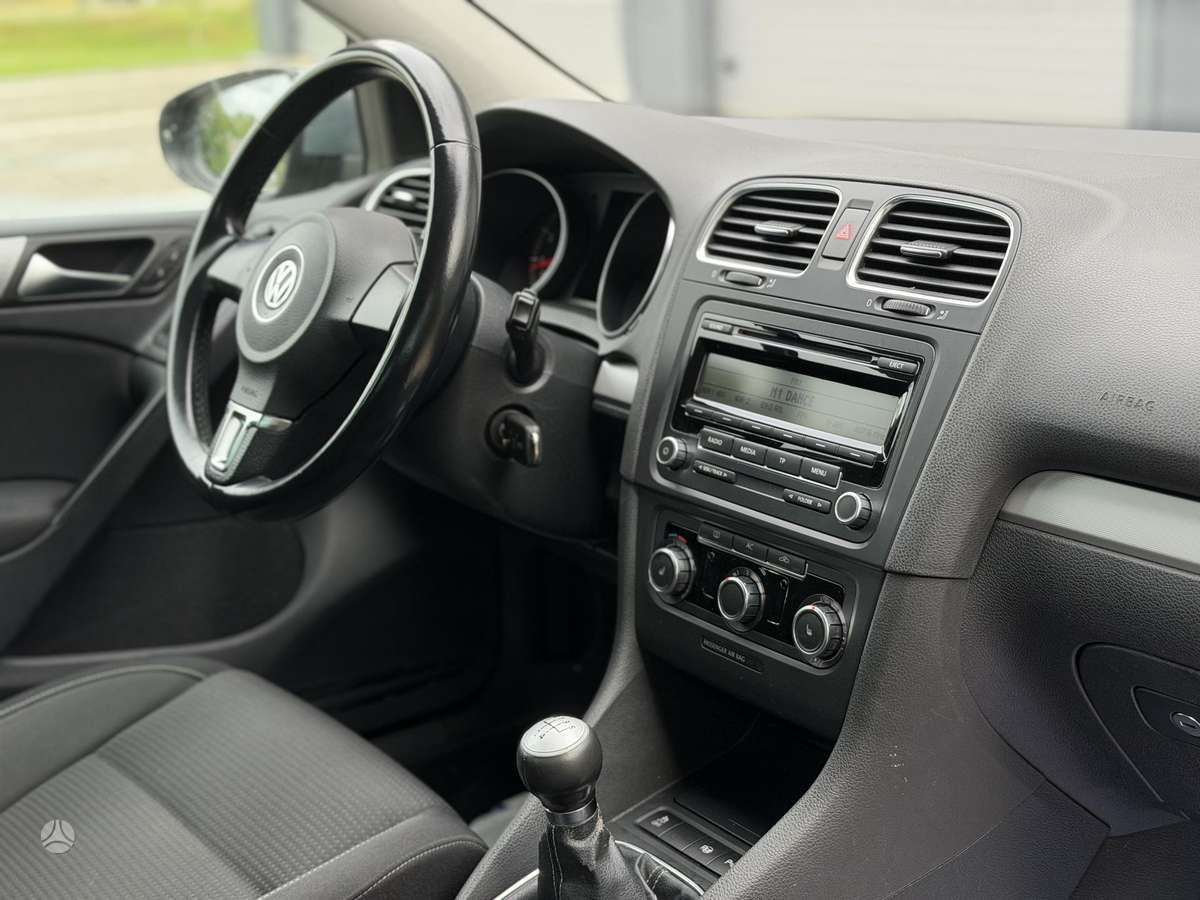 Volkswagen Golf, 1.2 l., hatchback