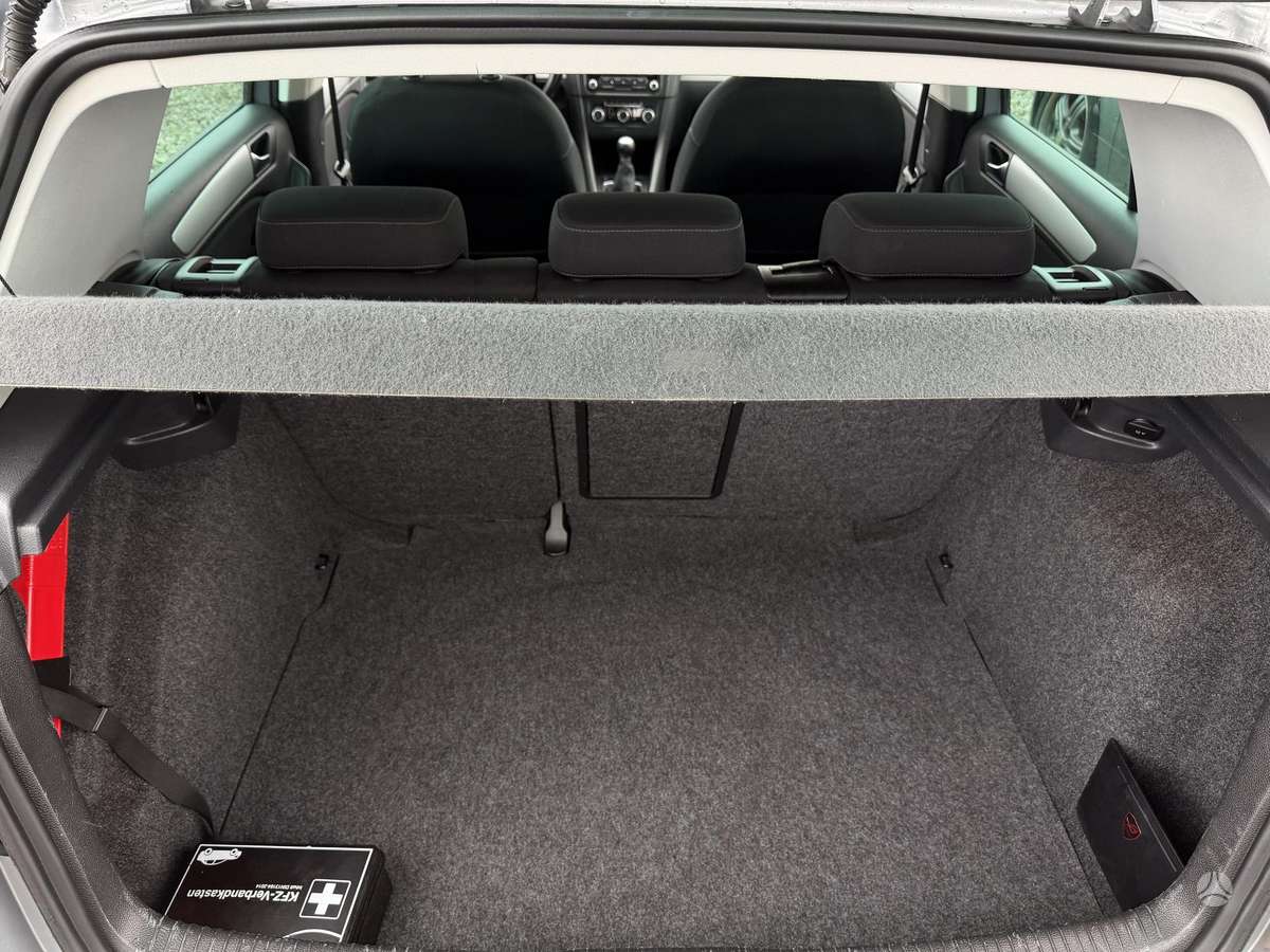 Volkswagen Golf, 1.2 l., hatchback