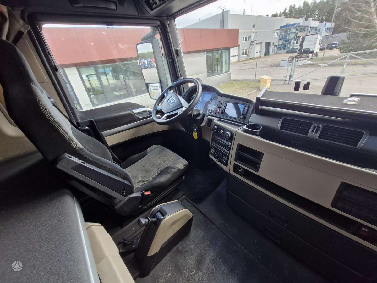 MAN TGX 18.500, double sleeper