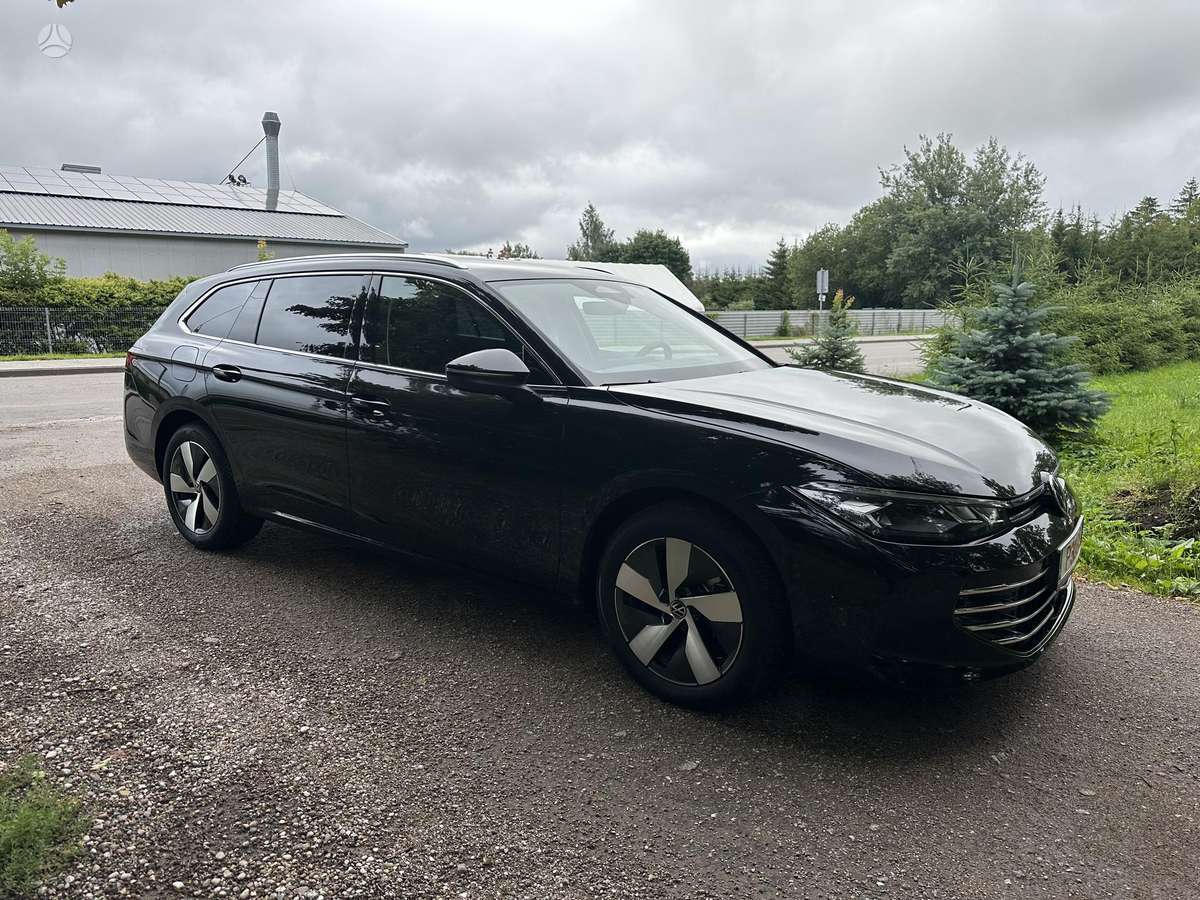 Volkswagen Passat - 4