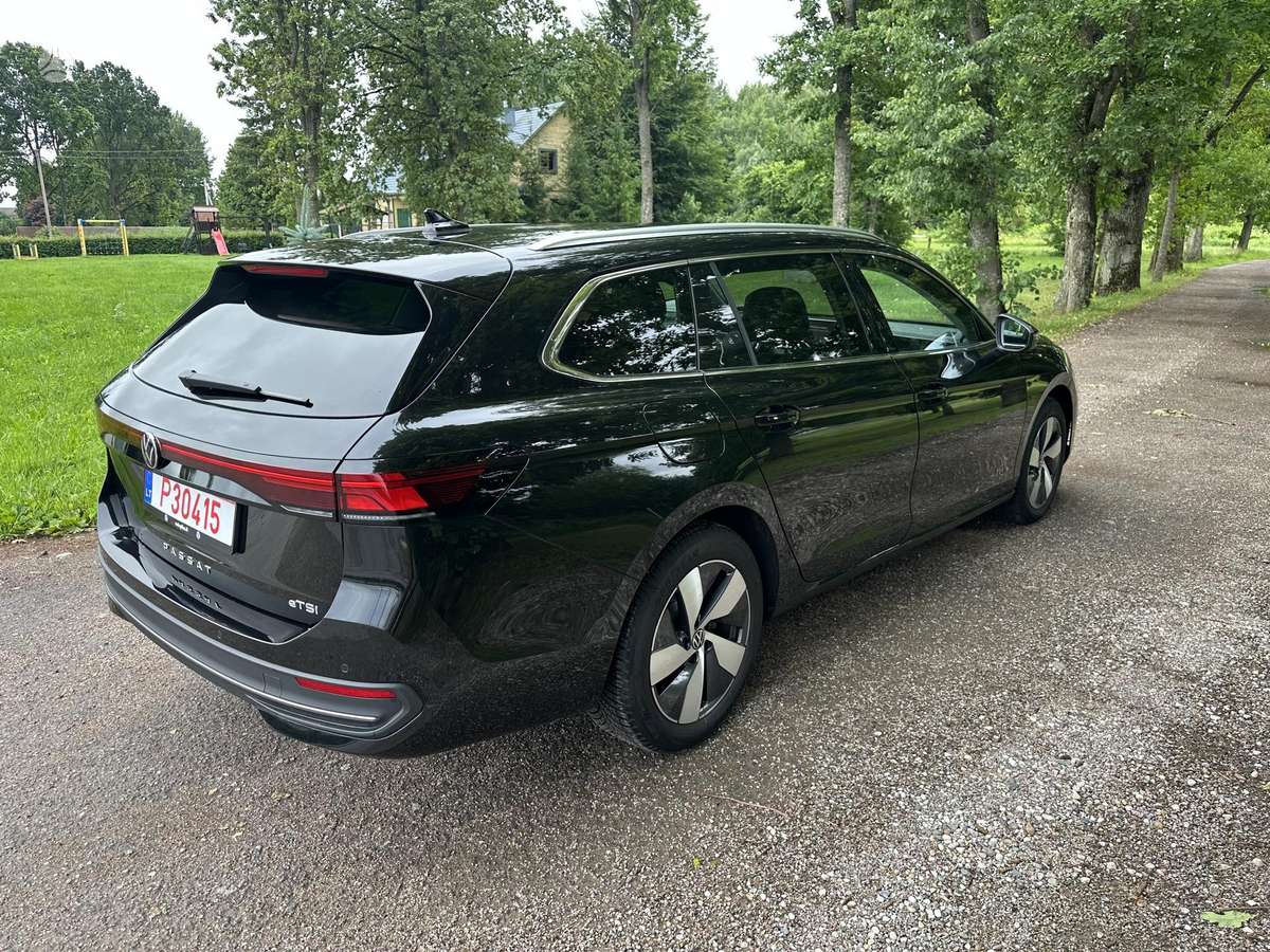 Volkswagen Passat - 5