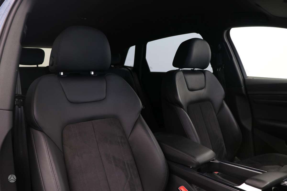 Audi e-tron, 95 kWh, off-road / crossover